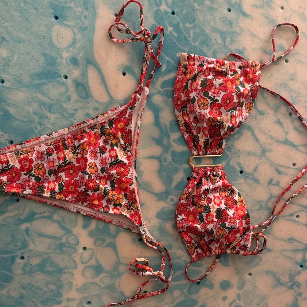 SHEIN Floral Bikini Set - Red and White